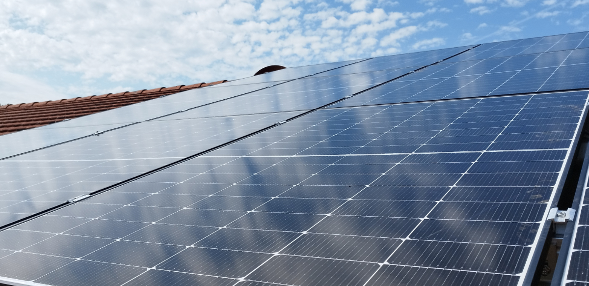 Regelmäßige Prüfung Ihrer Solar- oder Windkraft-Anlage per Fernzugriff